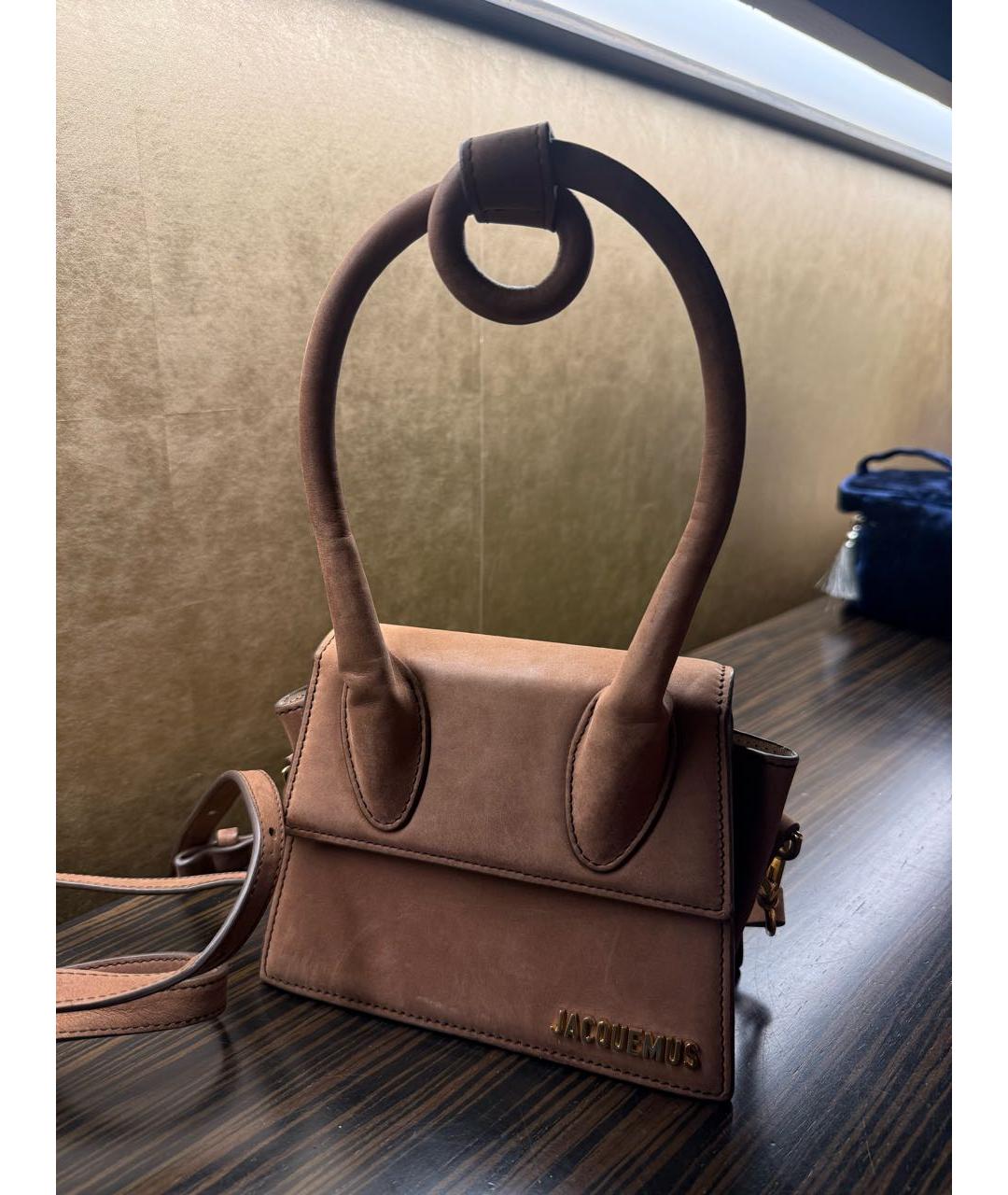 JACQUEMUS Коричневая замшевая сумка через плечо, фото 3