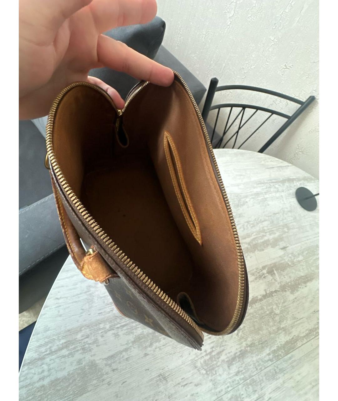 LOUIS VUITTON Коричневая сумка с короткими ручками, фото 4