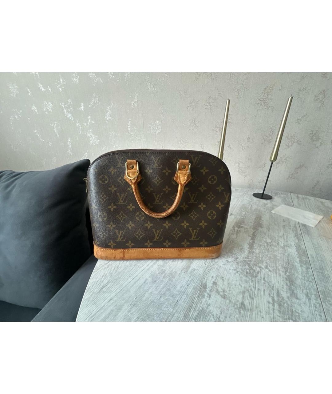 LOUIS VUITTON Коричневая сумка с короткими ручками, фото 3