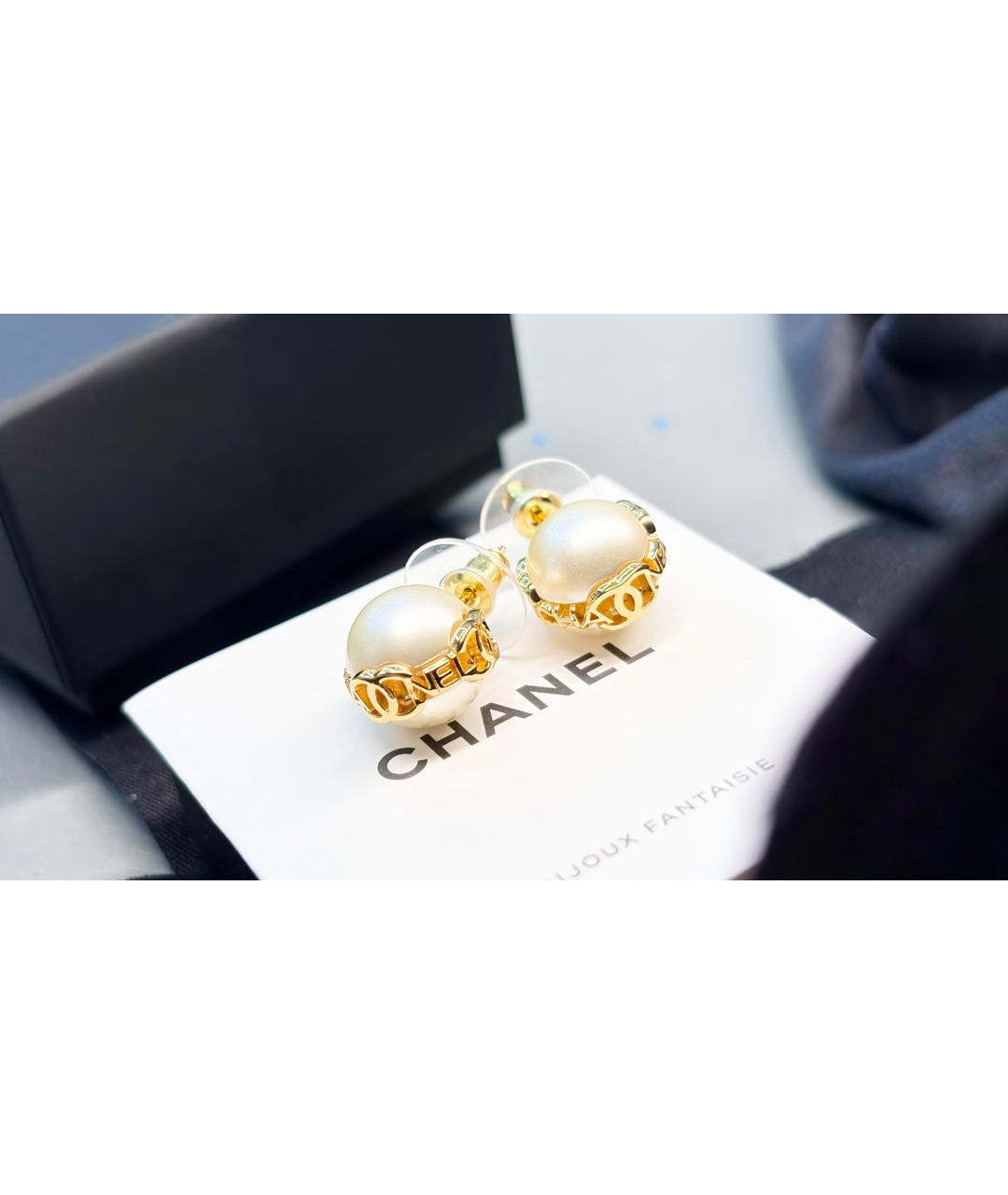 CHANEL Белые серьги, фото 3