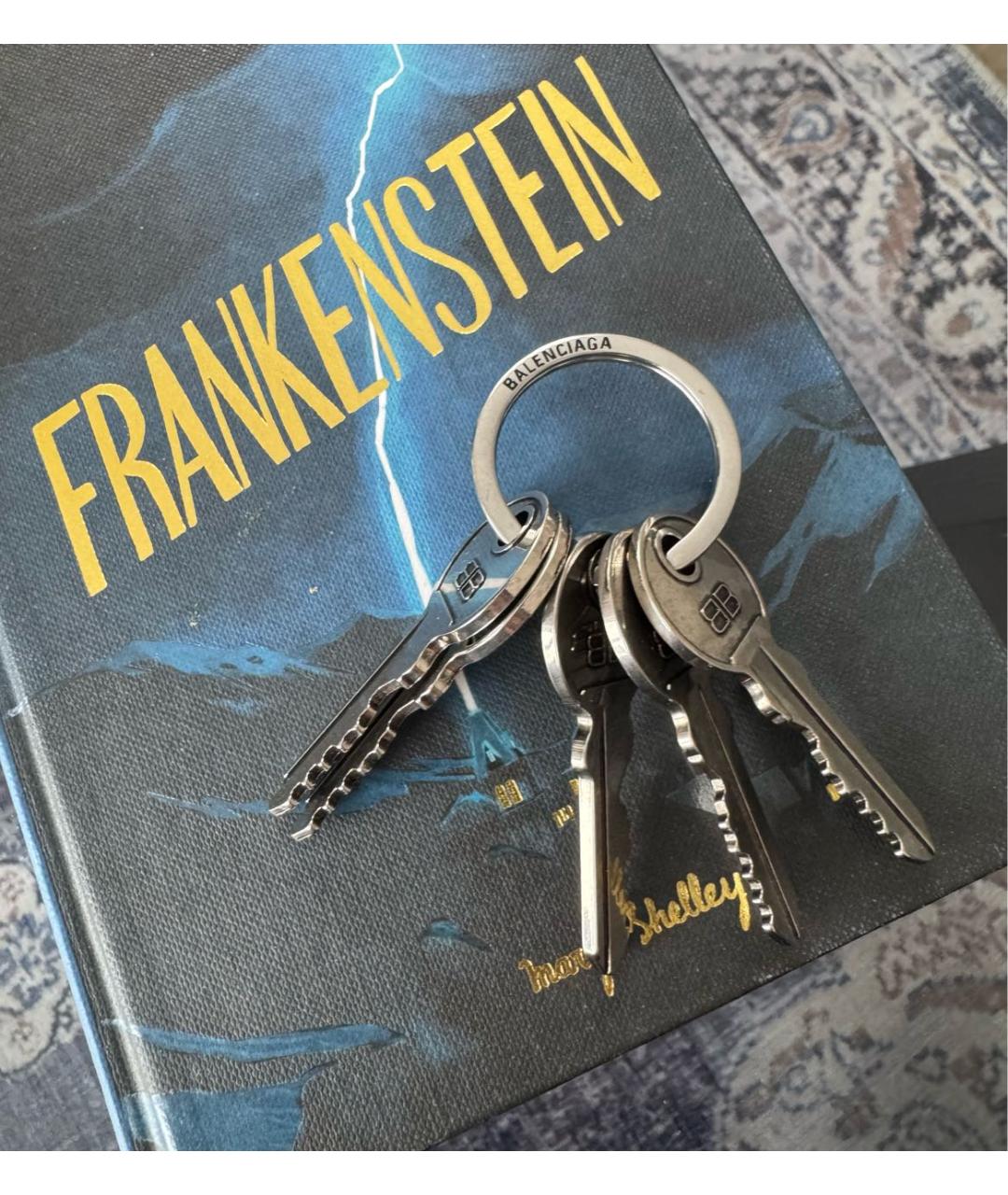 BALENCIAGA Серебрянный брелок, фото 2