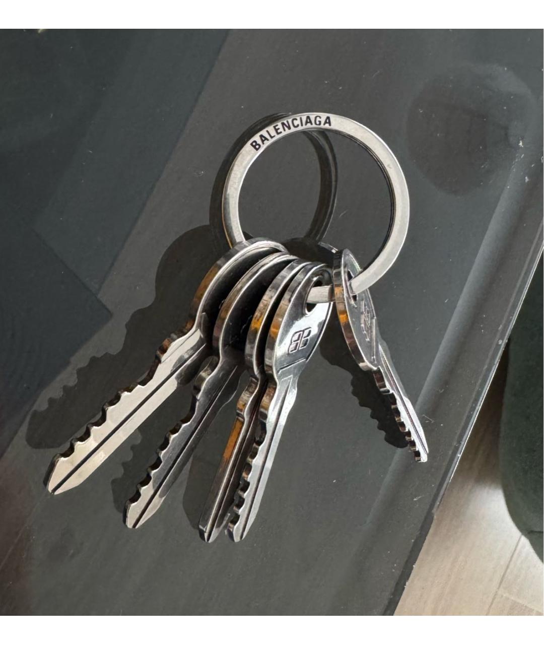 BALENCIAGA Серебрянный брелок, фото 5