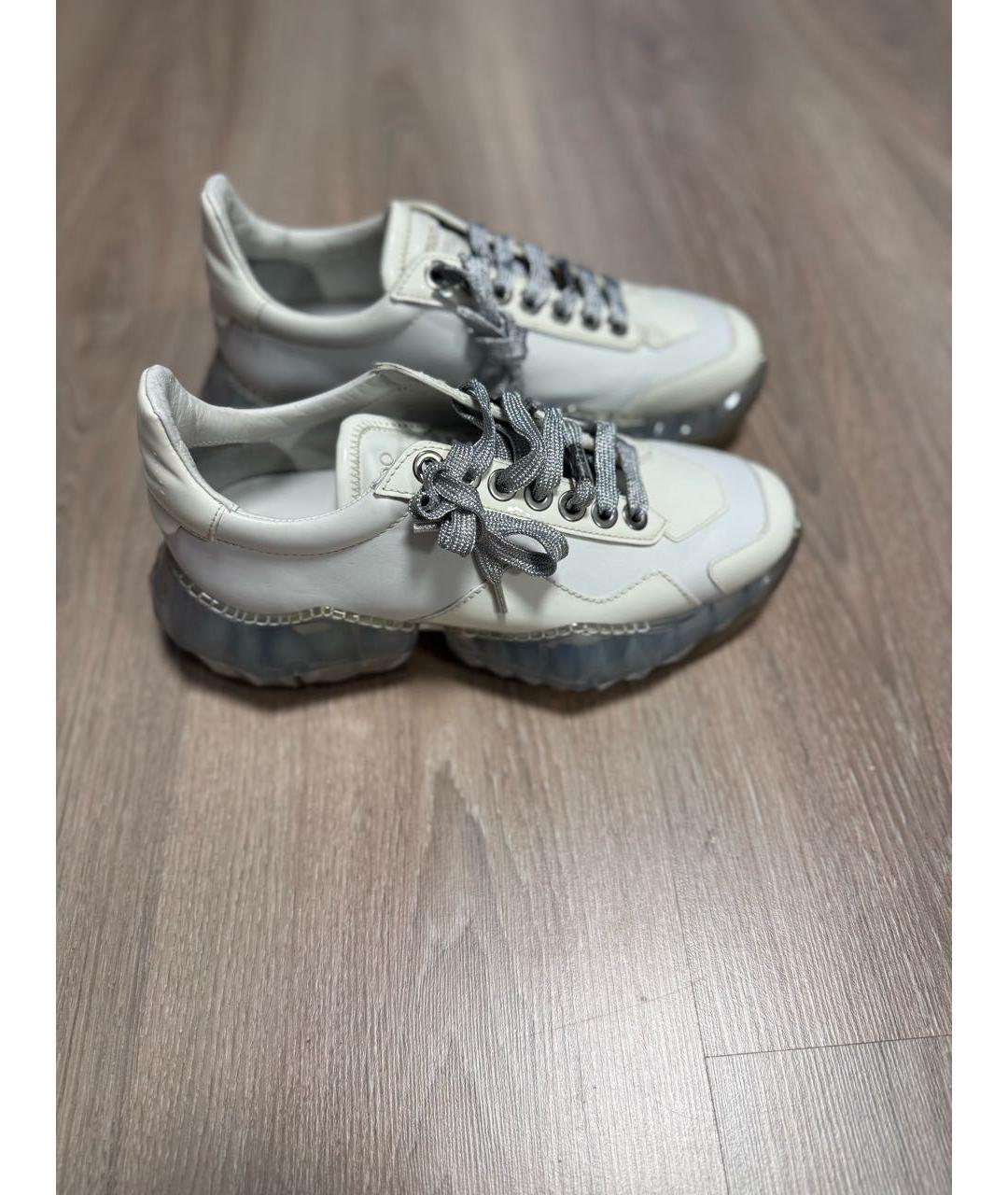 JIMMY CHOO Бежевые кроссовки из лакированной кожи, фото 2