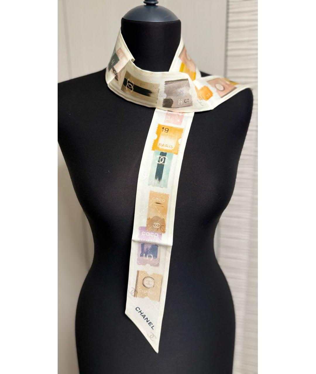 CHANEL Бежевый шелковый шарф, фото 3