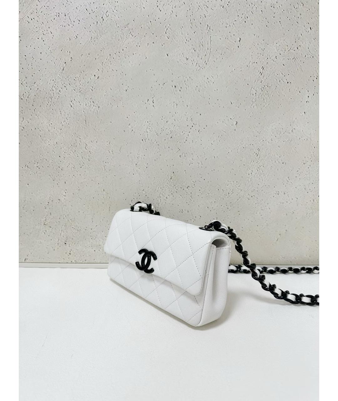CHANEL Белая кожаная сумка через плечо, фото 4