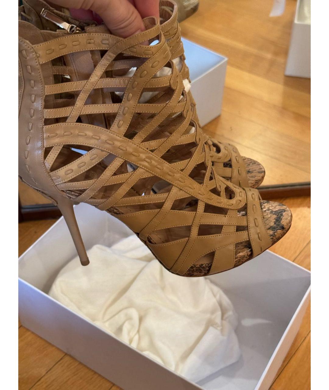 CHRISTIAN DIOR Бежевые кожаные босоножки, фото 4