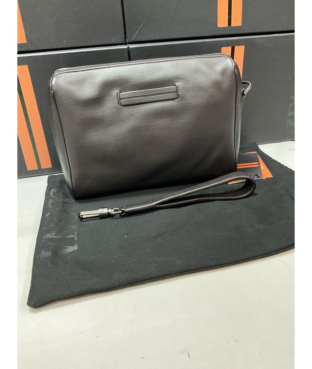 ZEGNA Коричневая кожаная барсетка, фото 2