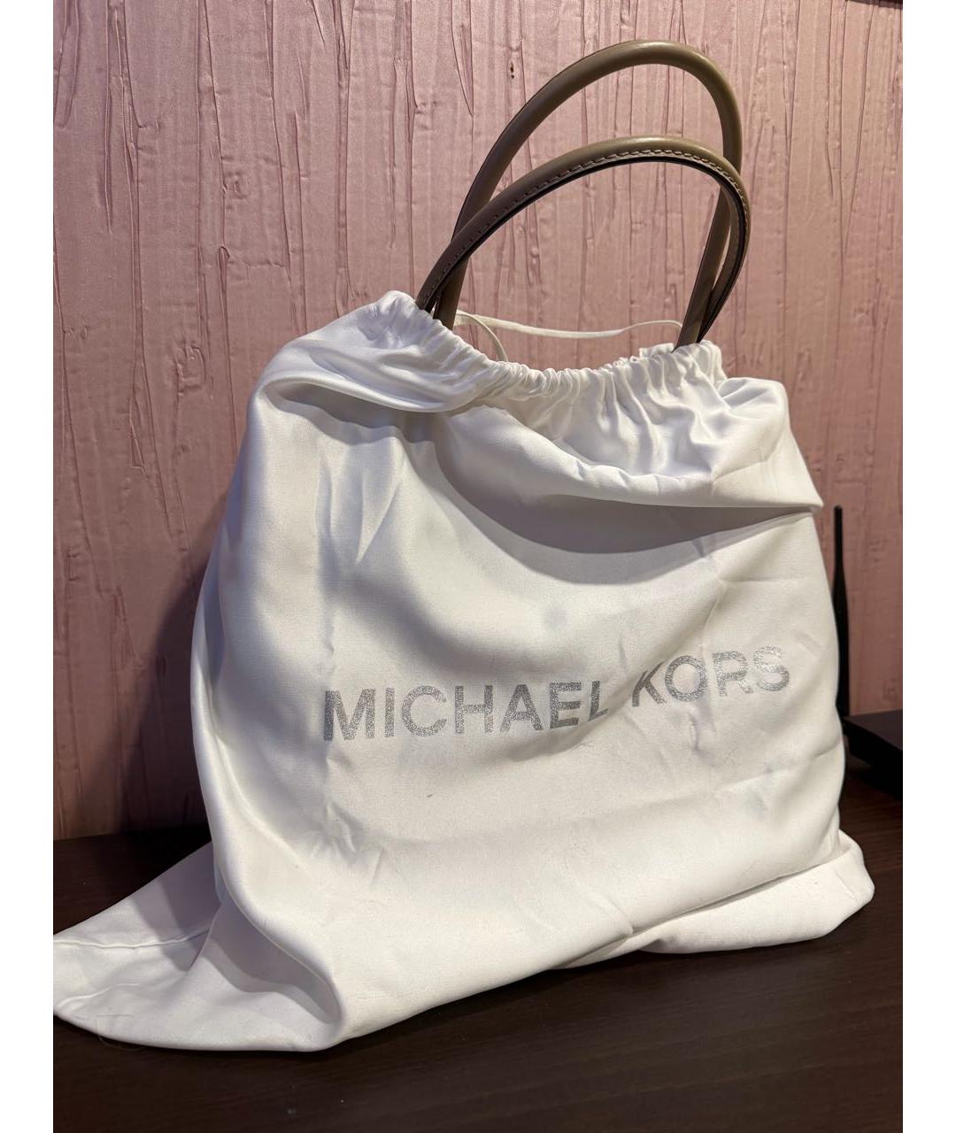 MICHAEL KORS Бежевая кожаная сумка тоут, фото 5