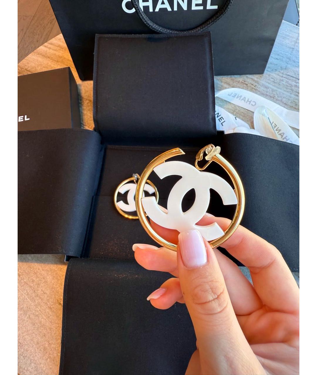 CHANEL Золотые металлические серьги, фото 3