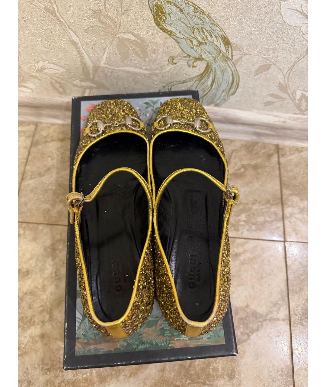 GUCCI Золотые кожаные туфли, фото 3