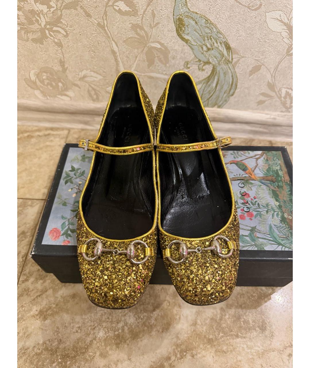 GUCCI Золотые кожаные туфли, фото 2