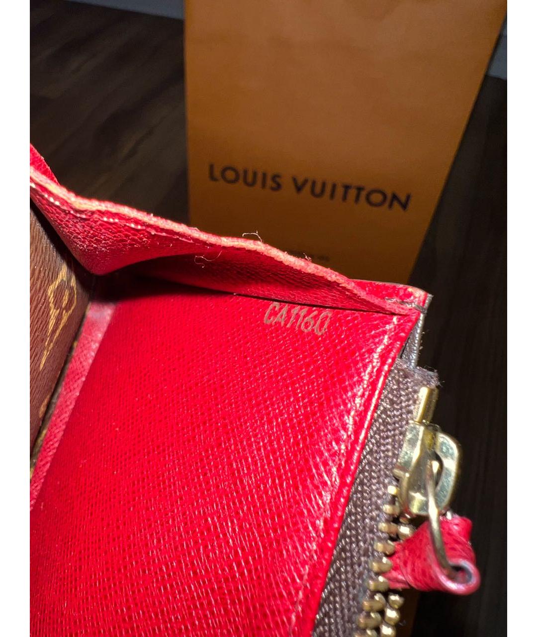 LOUIS VUITTON Коричневый кожаный кошелек, фото 6