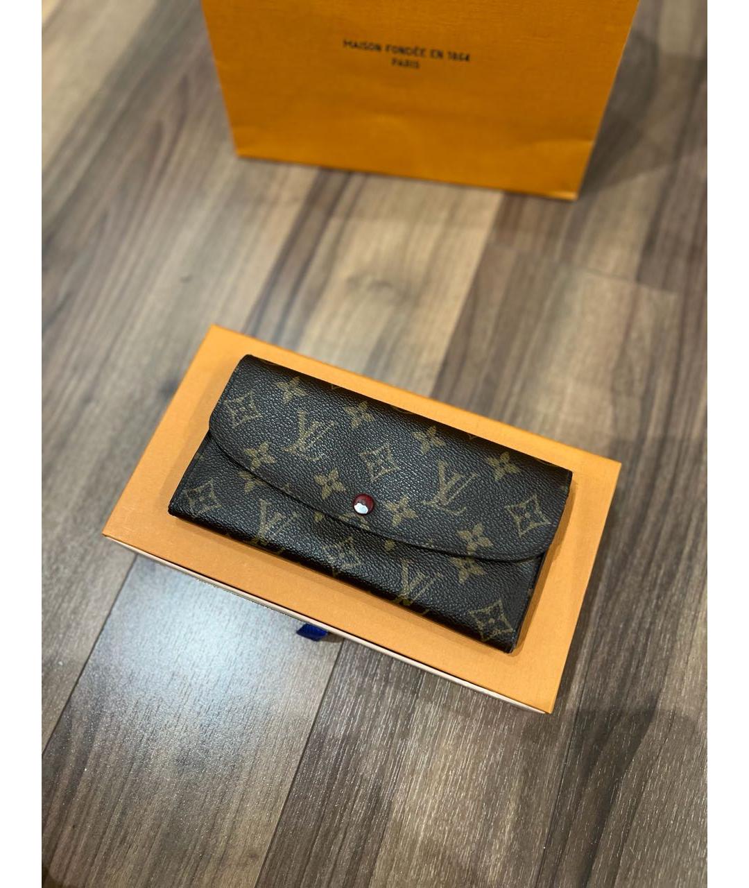 LOUIS VUITTON Коричневый кожаный кошелек, фото 9