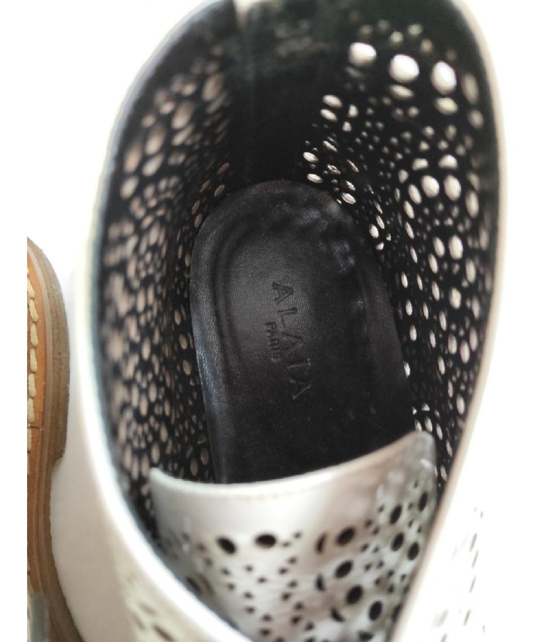 ALAIA Белые кожаные ботинки, фото 5