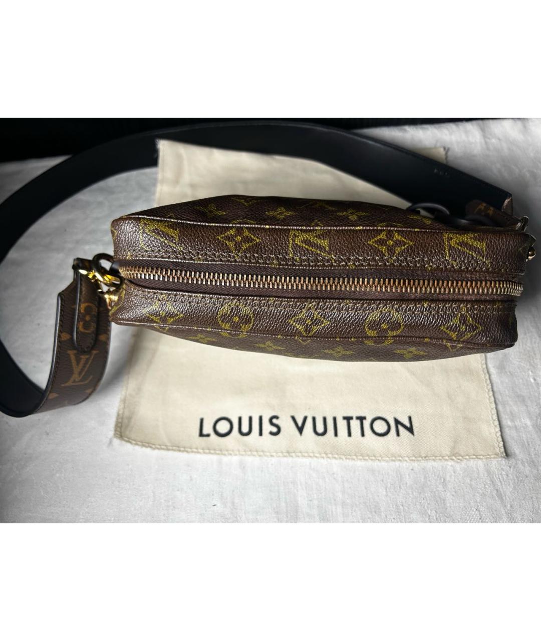 LOUIS VUITTON Коричневая сумка через плечо, фото 4