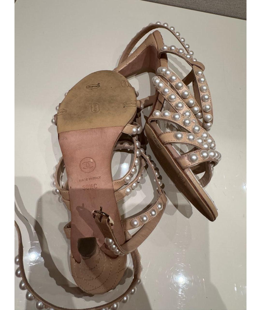 CHANEL Бежевые кожаные босоножки, фото 5