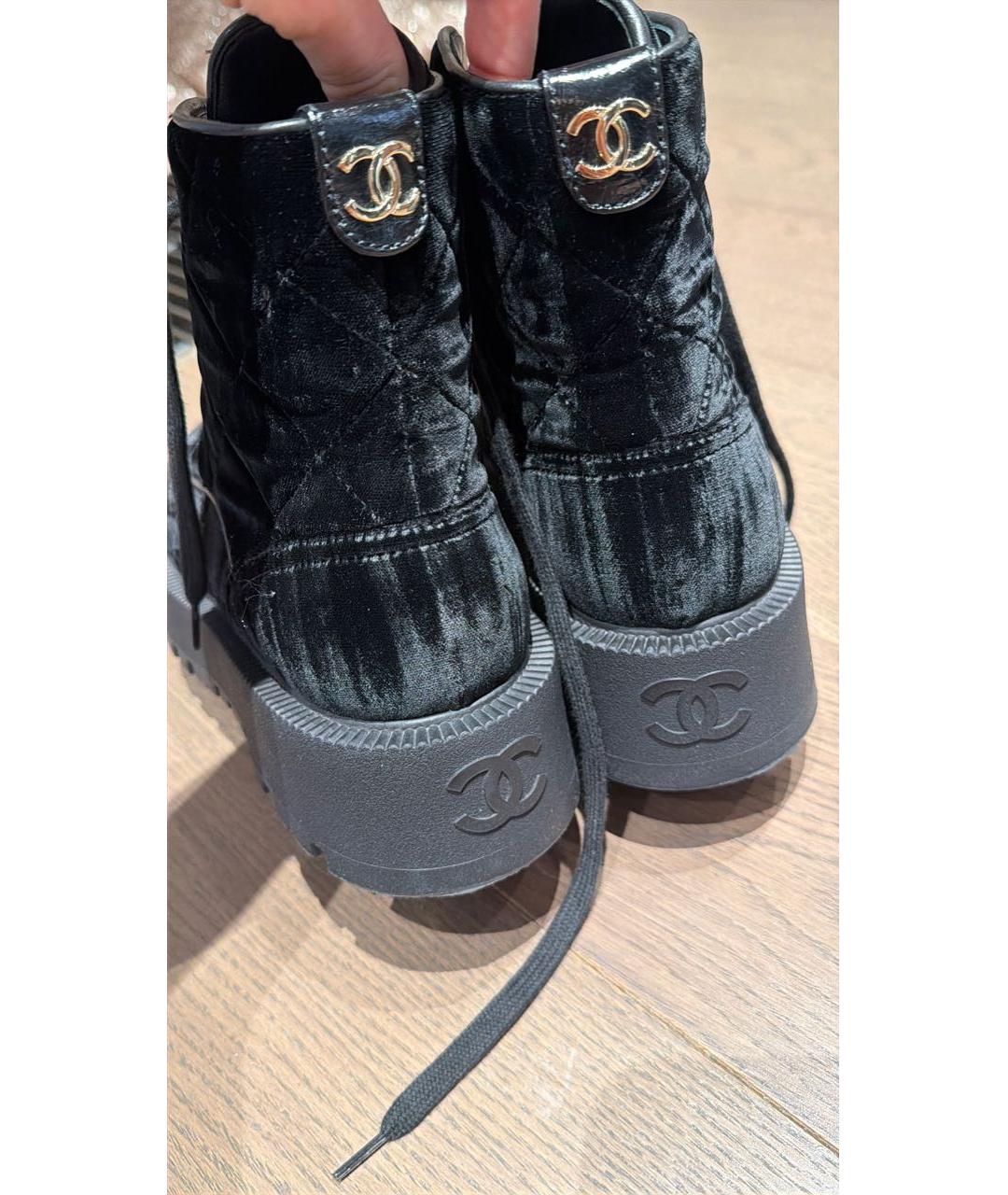 CHANEL Черные бархатные ботинки, фото 4