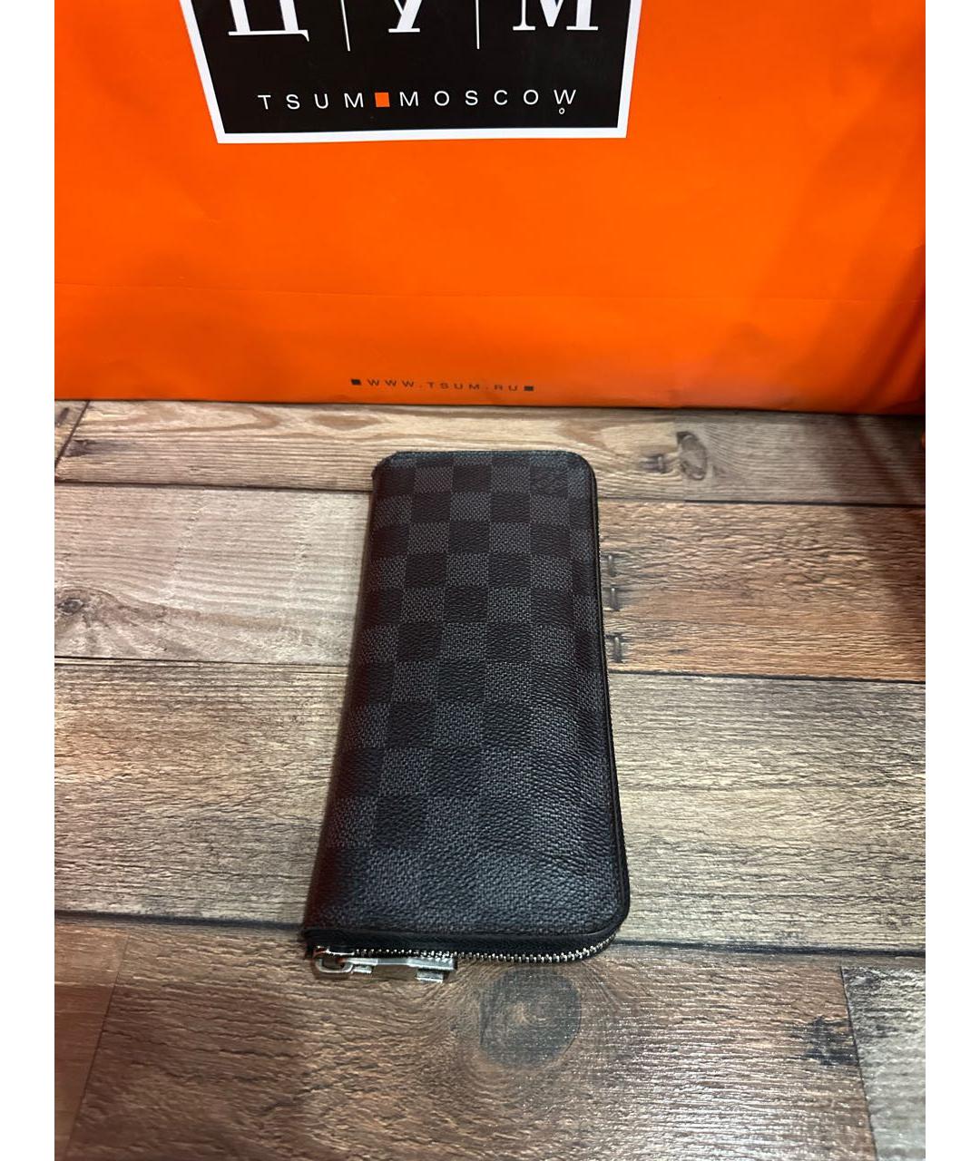 LOUIS VUITTON Антрацитовый кожаный кошелек, фото 3