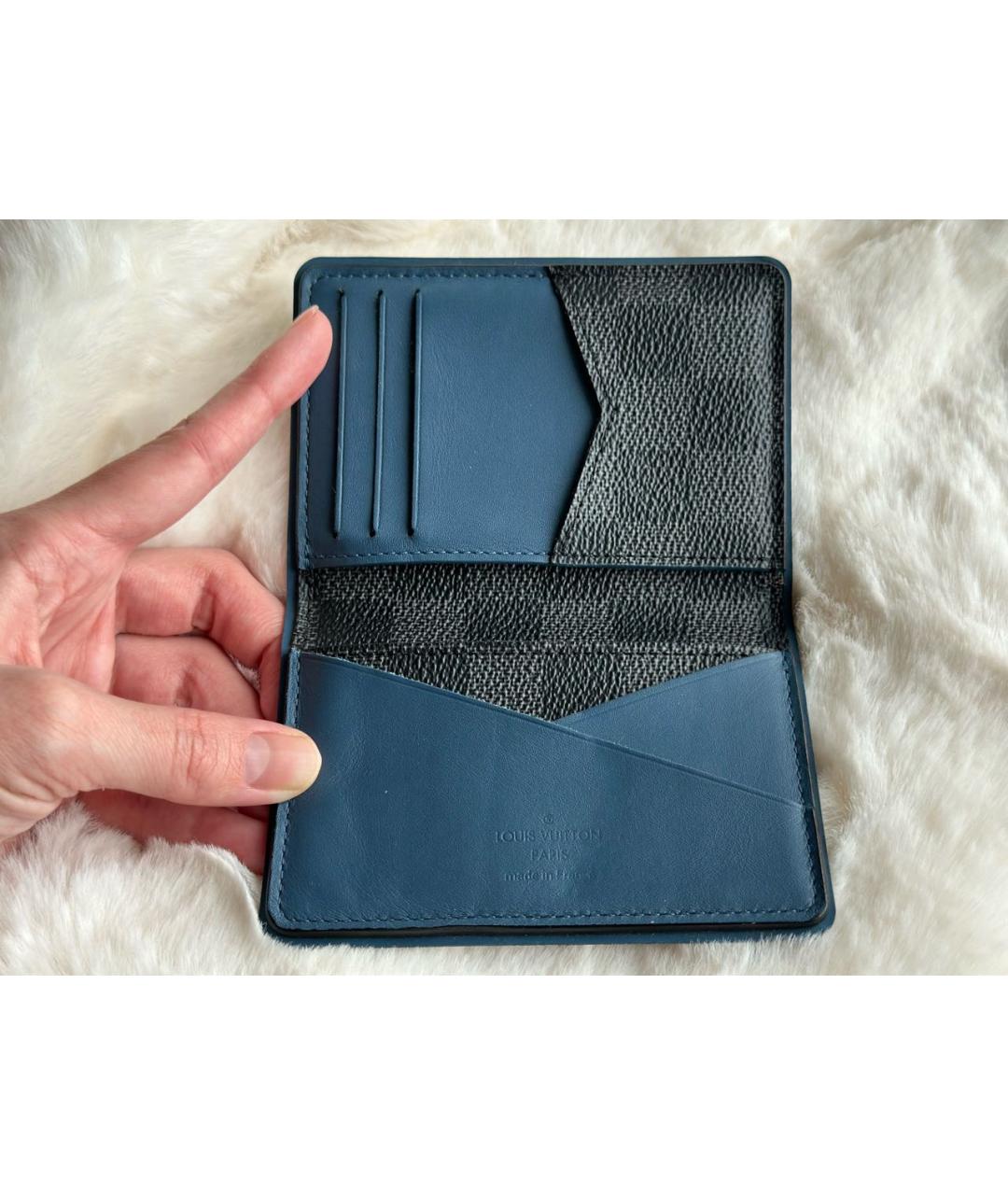 LOUIS VUITTON Серый кожаный кардхолдер, фото 3