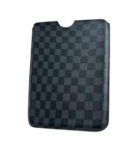 LOUIS VUITTON Аксессуар для смартфона