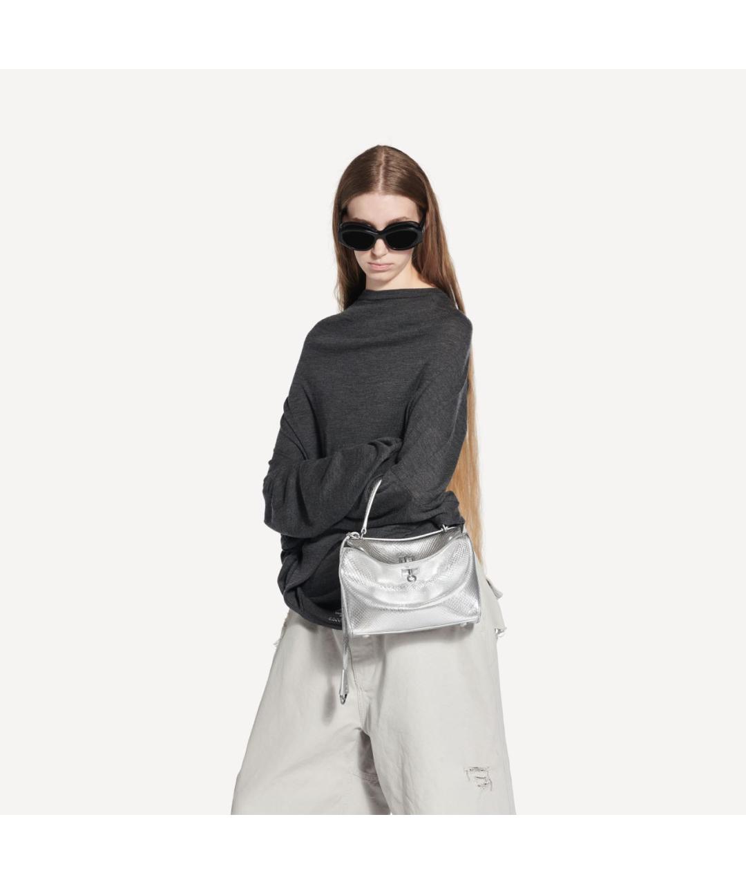 BALENCIAGA Серебряная кожаная сумка с короткими ручками, фото 4