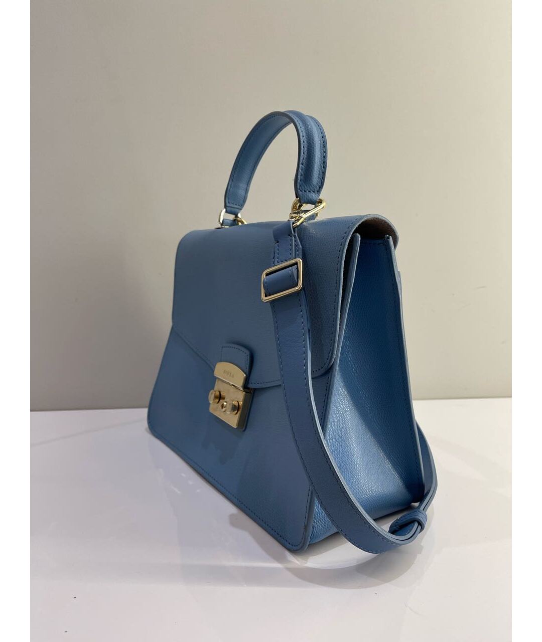 FURLA Голубая кожаная сумка тоут, фото 2