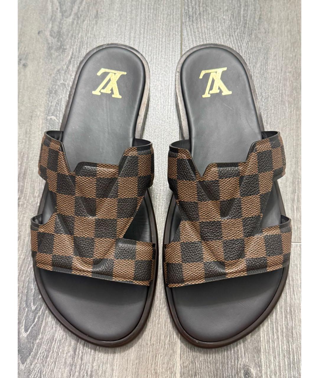 LOUIS VUITTON Коричневые шлепанцы, фото 2