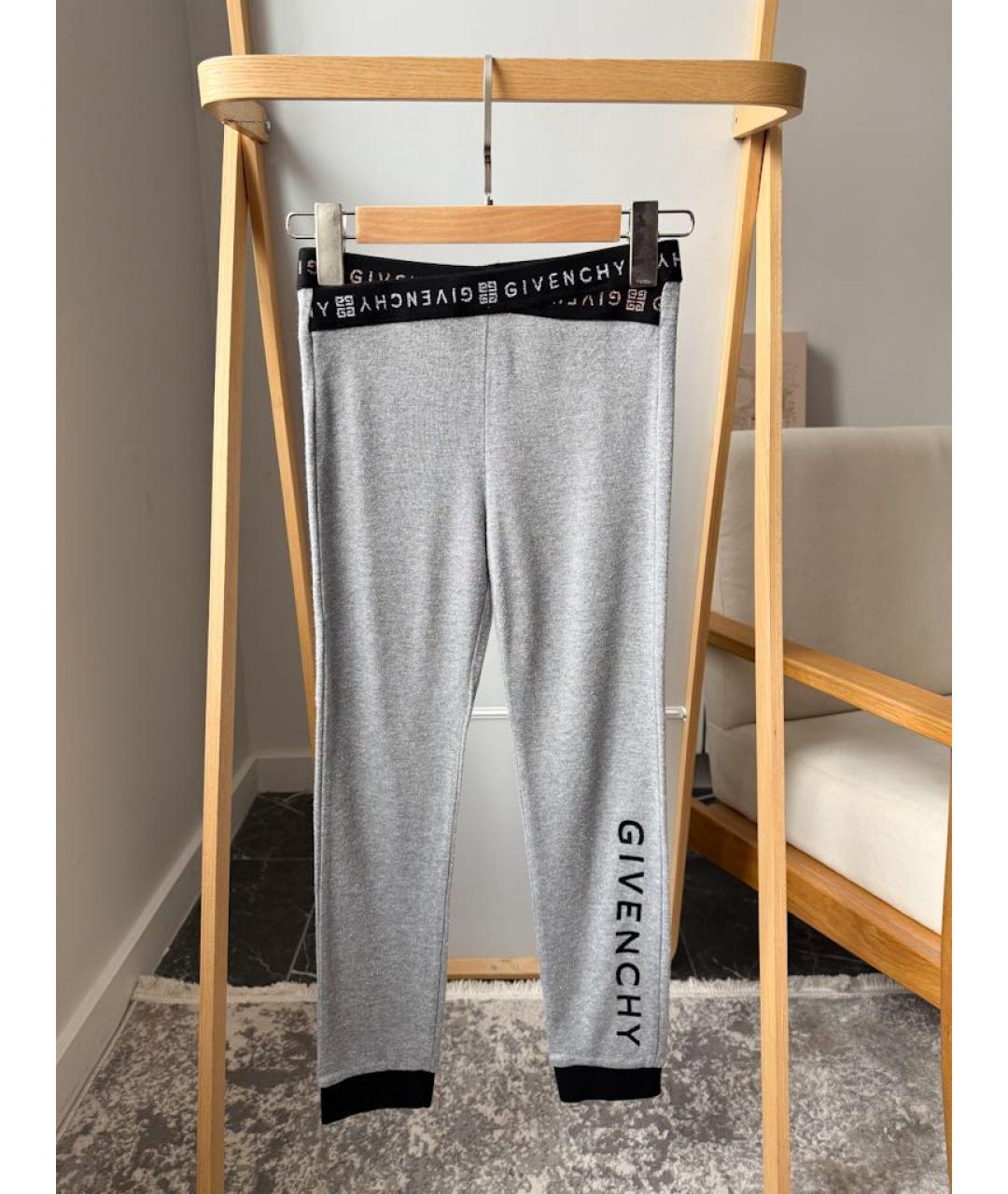 GIVENCHY Брюки и шорты, фото 5