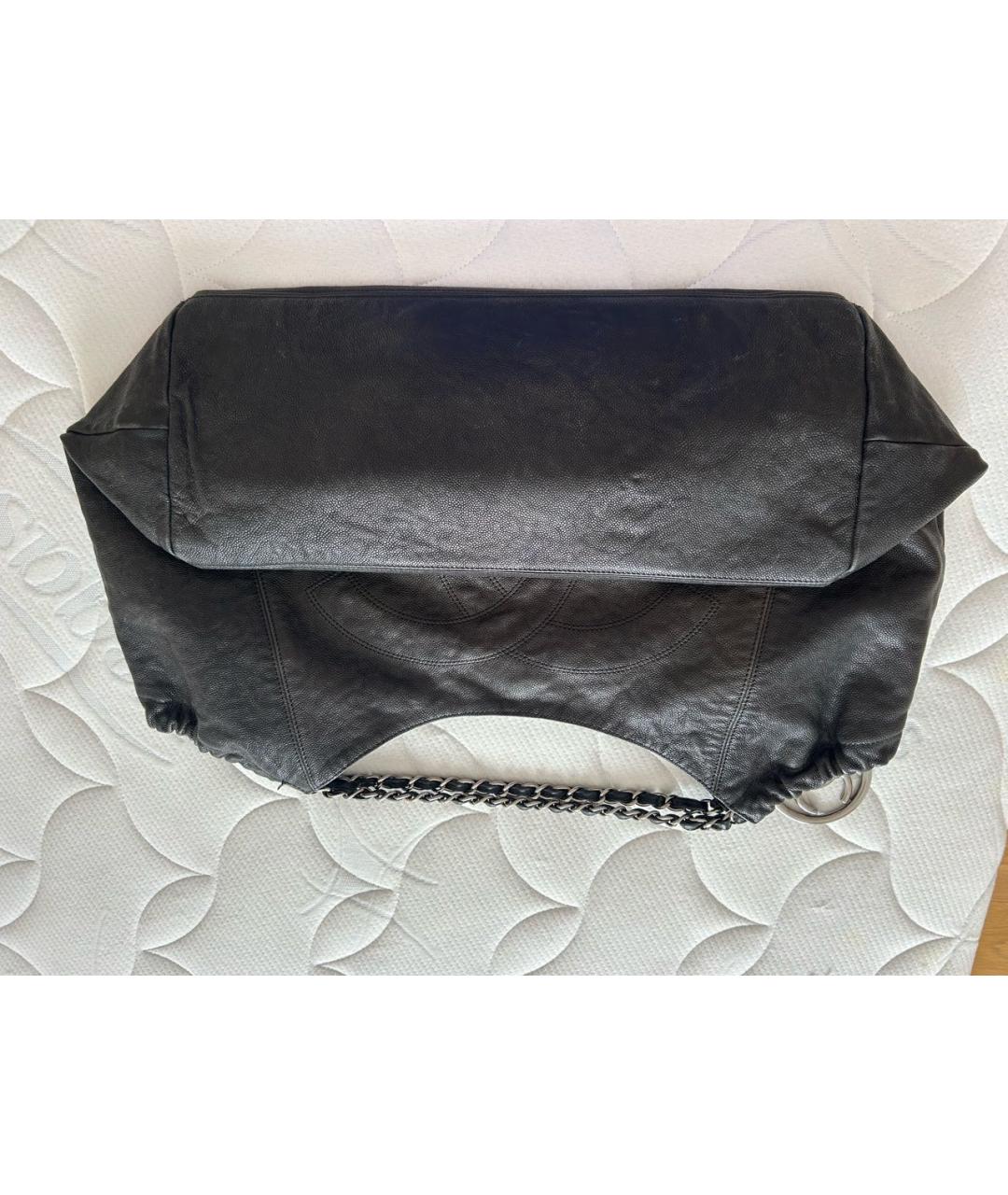CHANEL Черная кожаная сумка с короткими ручками, фото 4