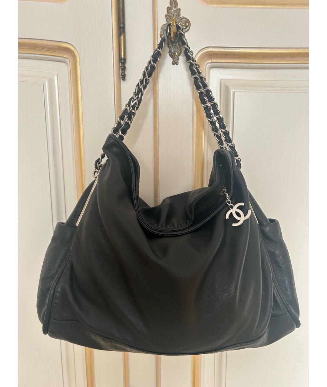 CHANEL Черная кожаная сумка тоут, фото 5