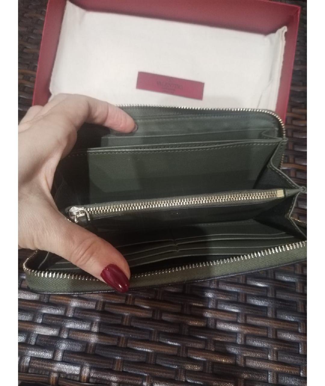VALENTINO Хаки кожаный кошелек, фото 5