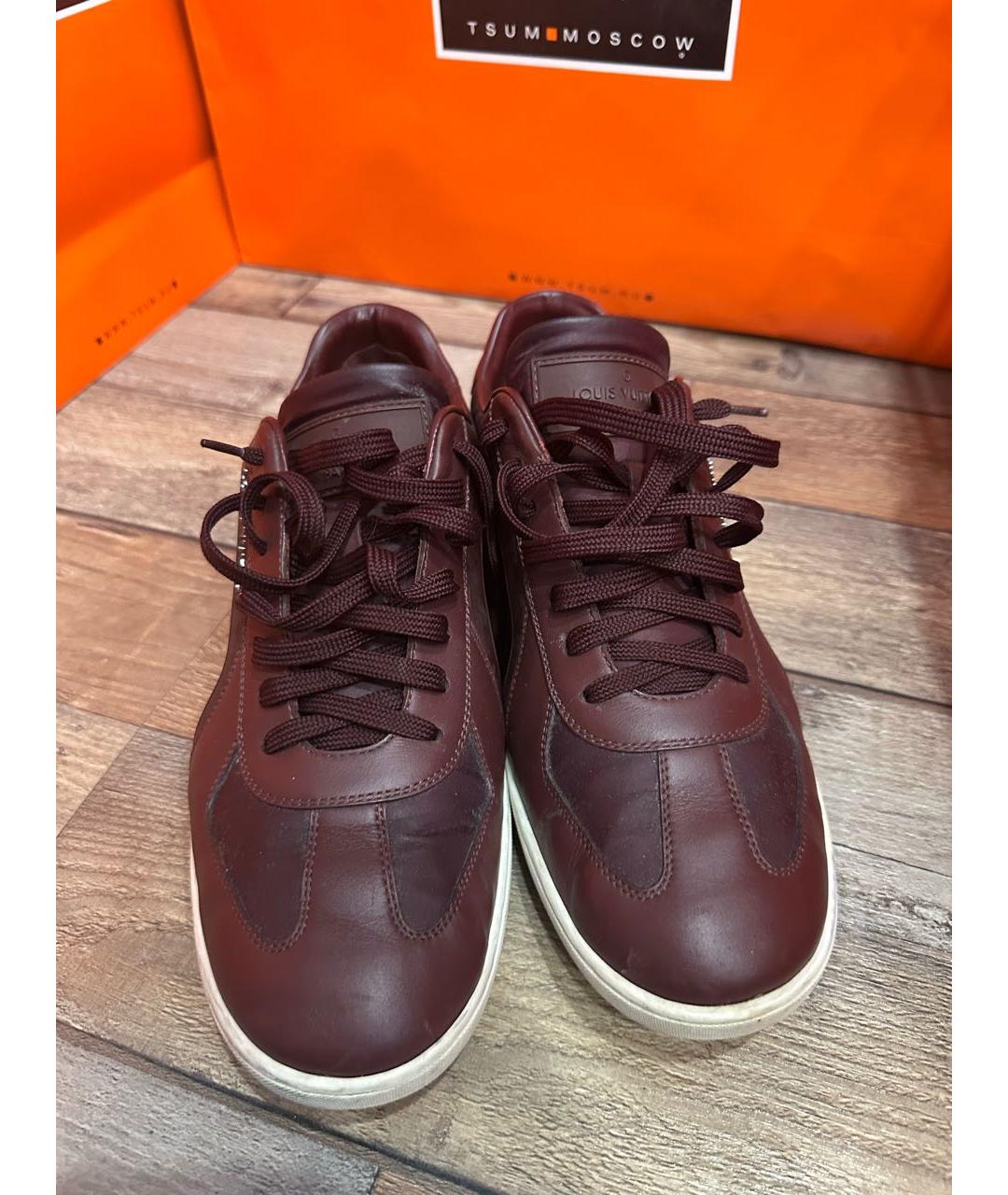 LOUIS VUITTON Бордовые кожаные низкие кроссовки / кеды, фото 6