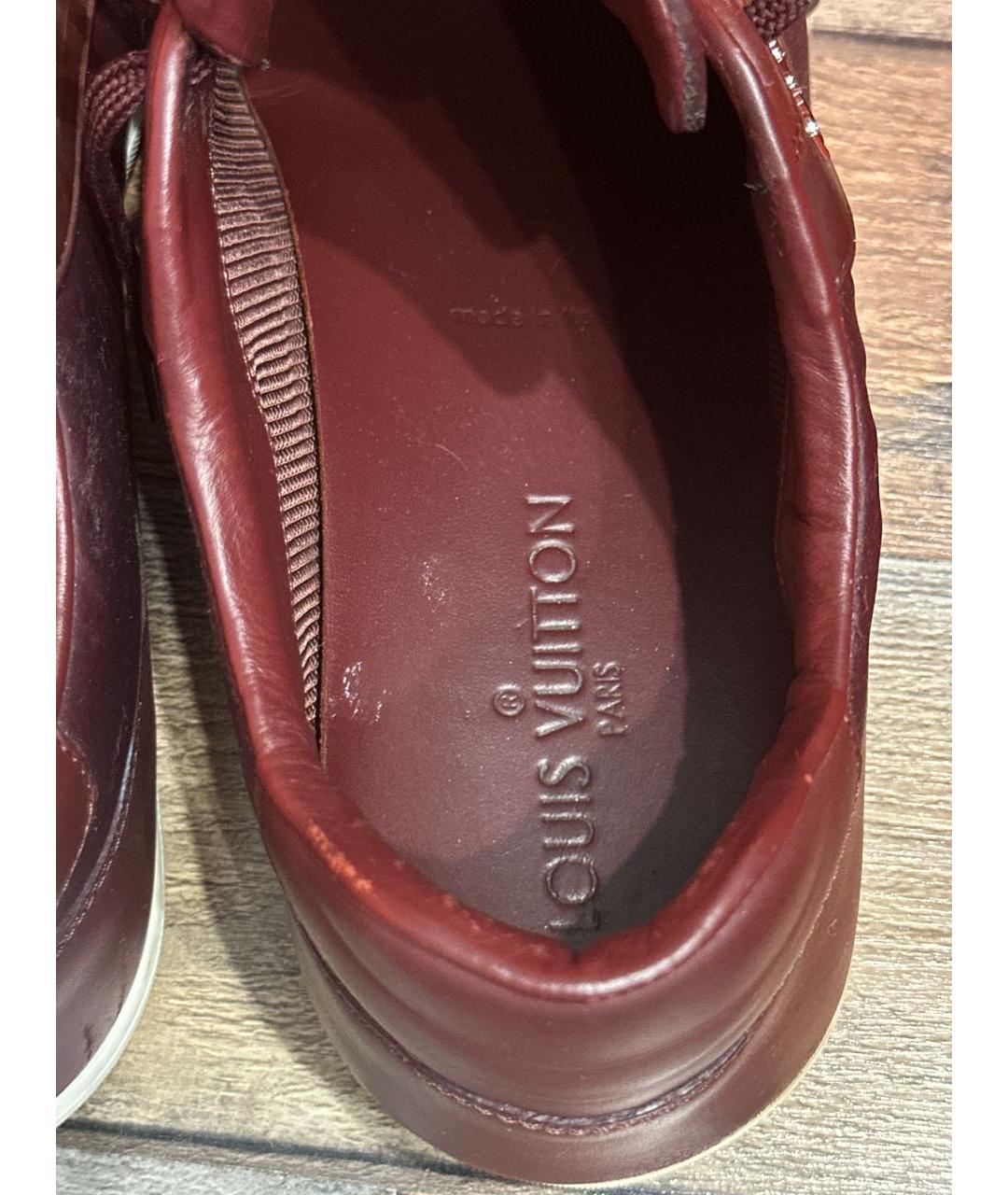 LOUIS VUITTON Бордовые кожаные низкие кроссовки / кеды, фото 8