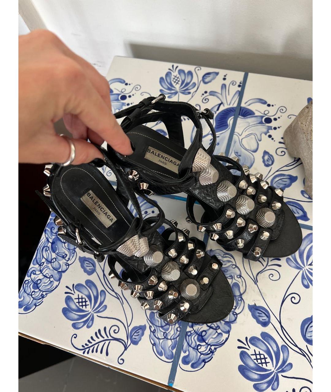 BALENCIAGA Черные кожаные босоножки, фото 3