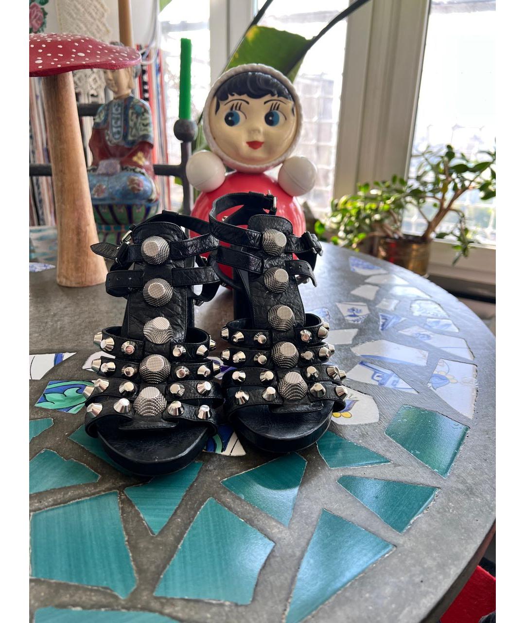 BALENCIAGA Черные кожаные босоножки, фото 2