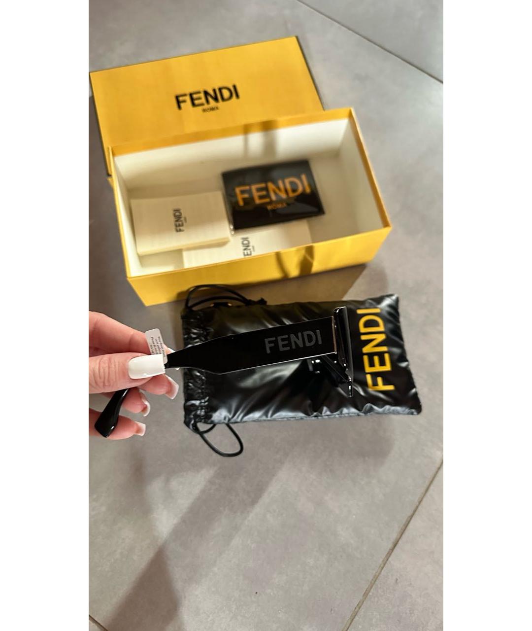 FENDI Черные пластиковые солнцезащитные очки, фото 5