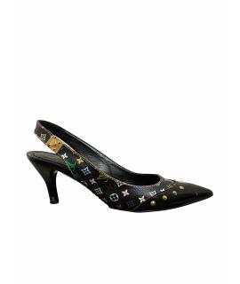 LOUIS VUITTON Туфли