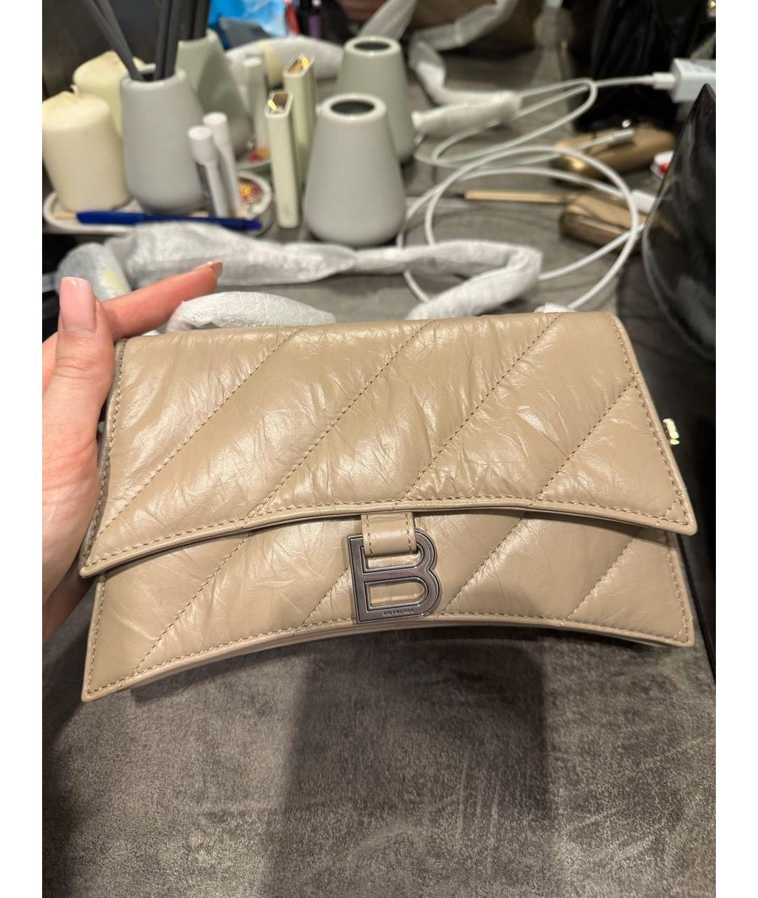 BALENCIAGA Бежевая кожаная сумка через плечо, фото 5