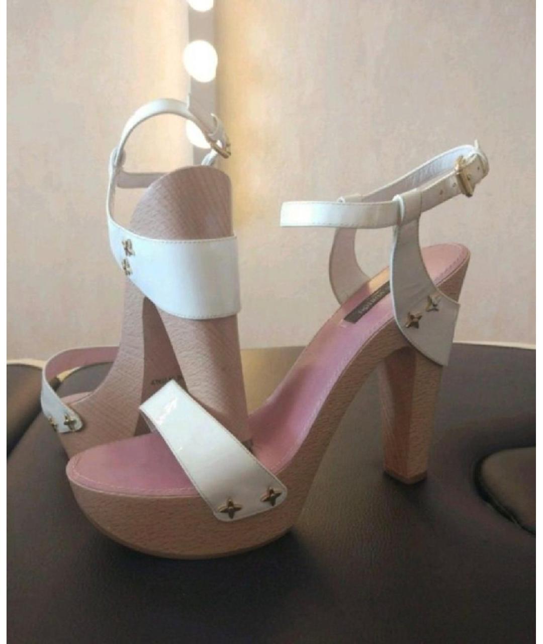 LOUIS VUITTON Бежевые босоножки, фото 5