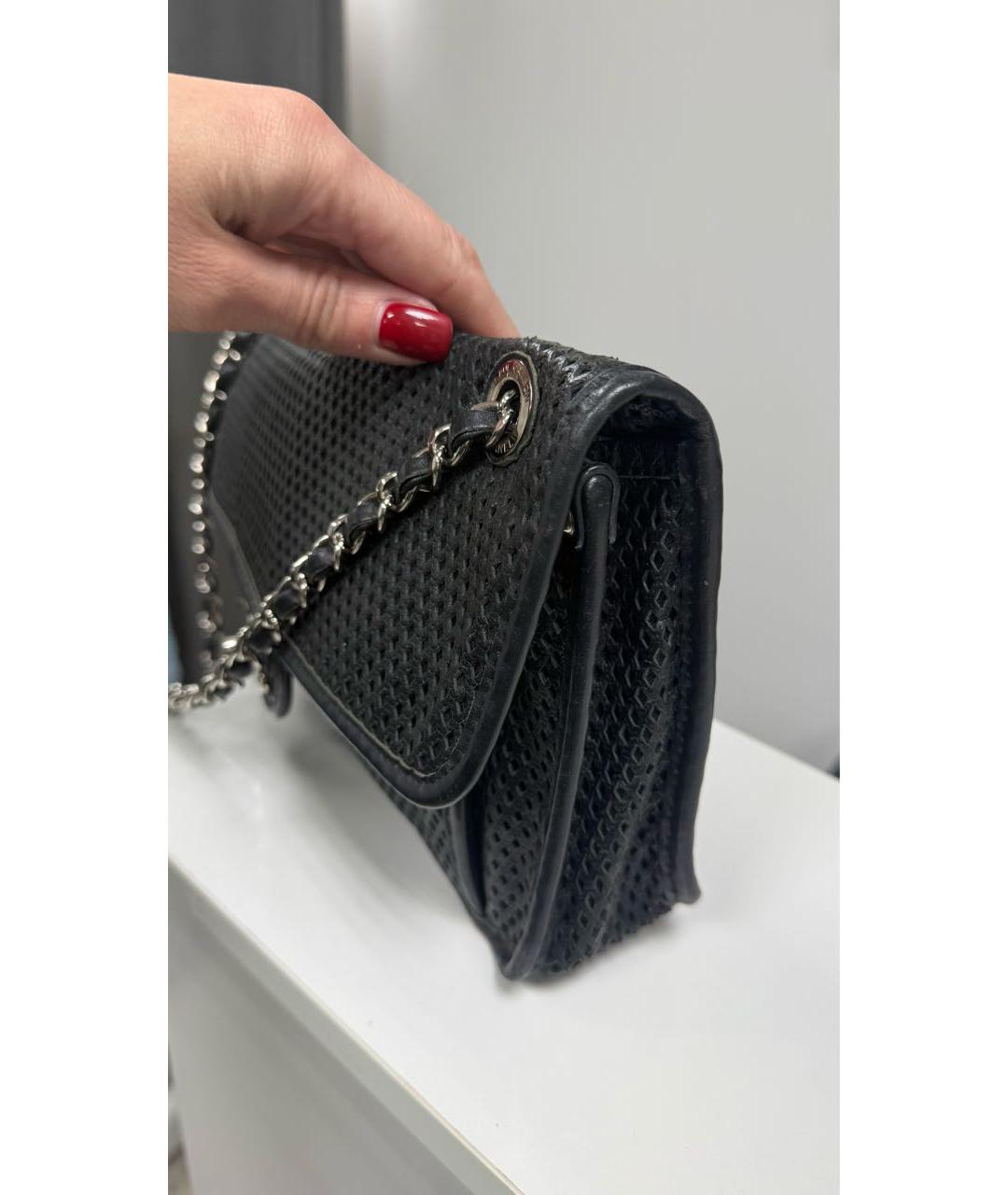 CHANEL Черная кожаная сумка через плечо, фото 2