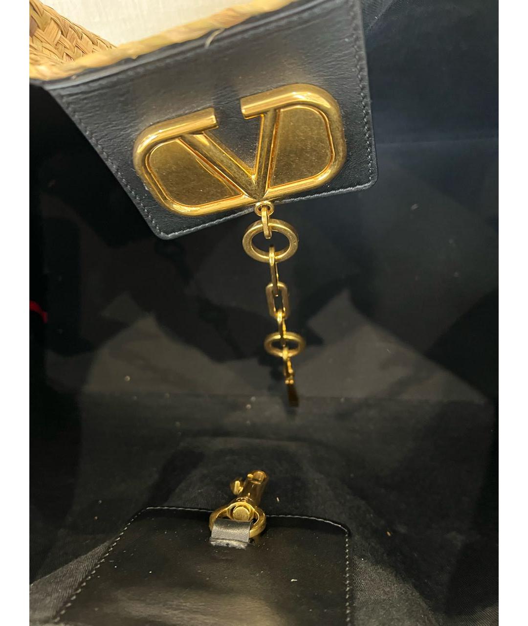 VALENTINO Бежевая пелетеная сумка тоут, фото 8