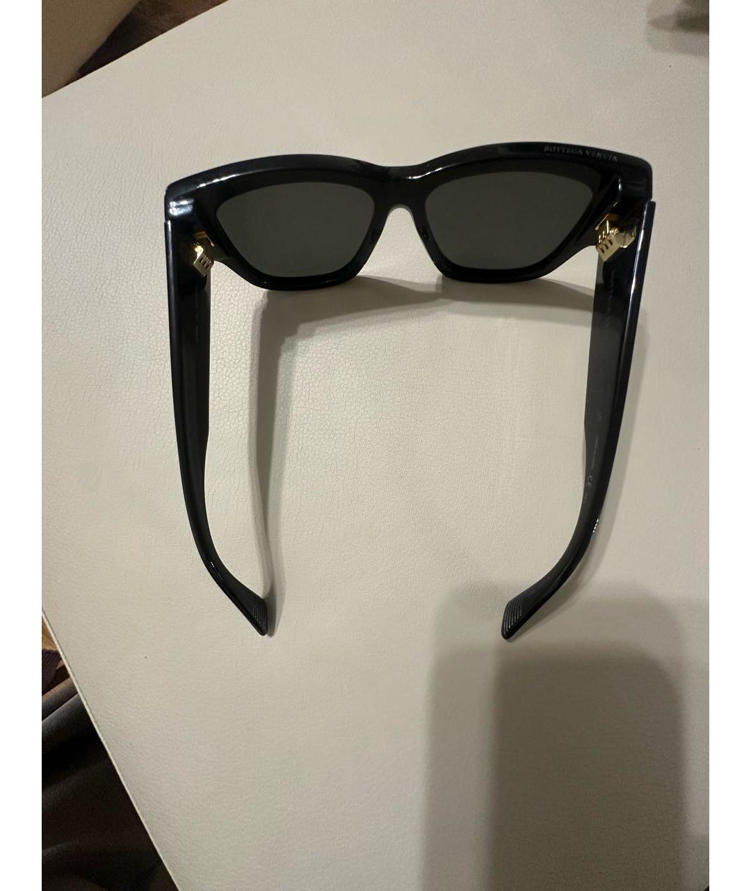 BOTTEGA VENETA Черные пластиковые солнцезащитные очки, фото 3