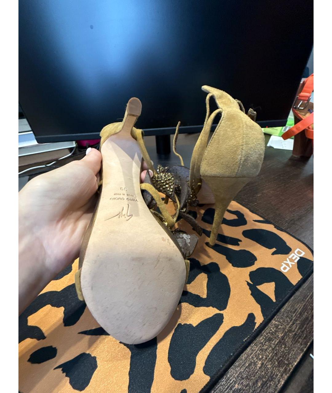 GIUSEPPE ZANOTTI DESIGN Золотые бархатные туфли, фото 5