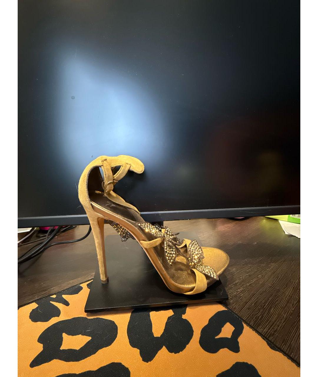 GIUSEPPE ZANOTTI DESIGN Золотые бархатные туфли, фото 7