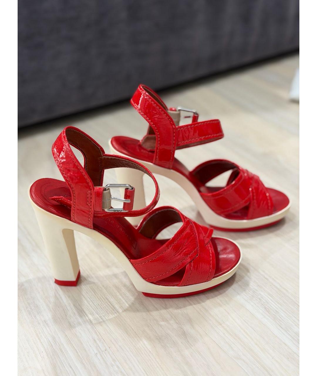 MARC BY MARC JACOBS Красные босоножки из лакированной кожи, фото 7