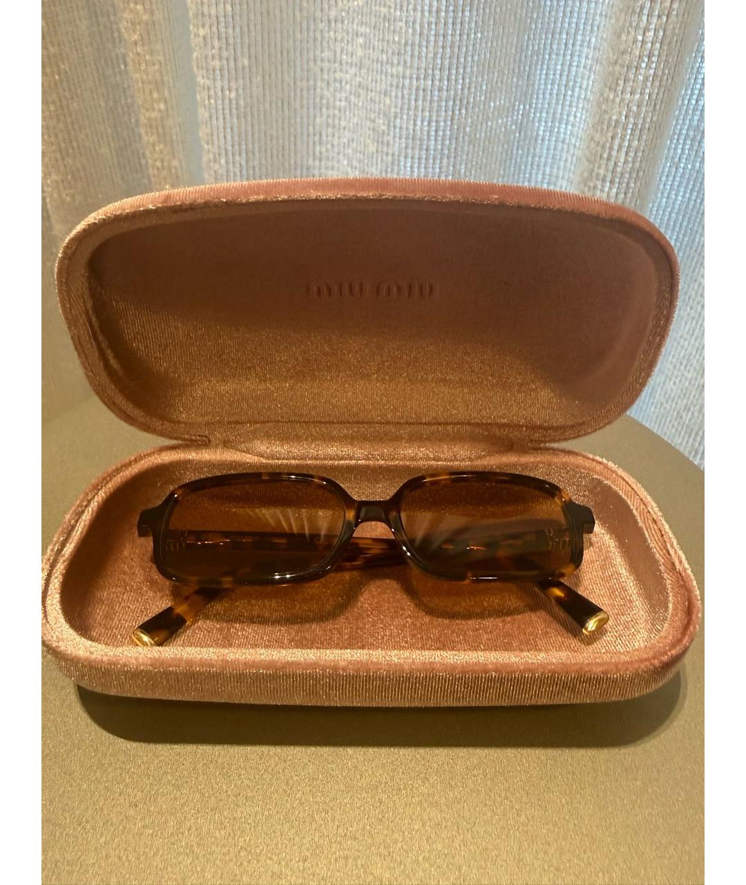 MIU MIU Коричневые пластиковые солнцезащитные очки, фото 7