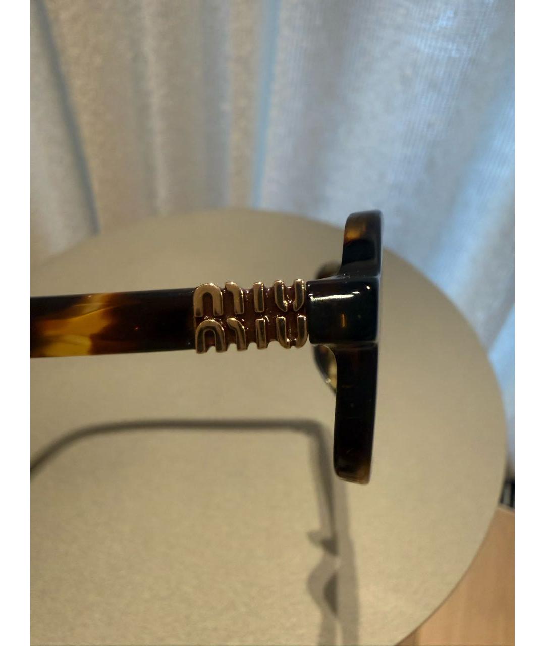 MIU MIU Коричневые пластиковые солнцезащитные очки, фото 4