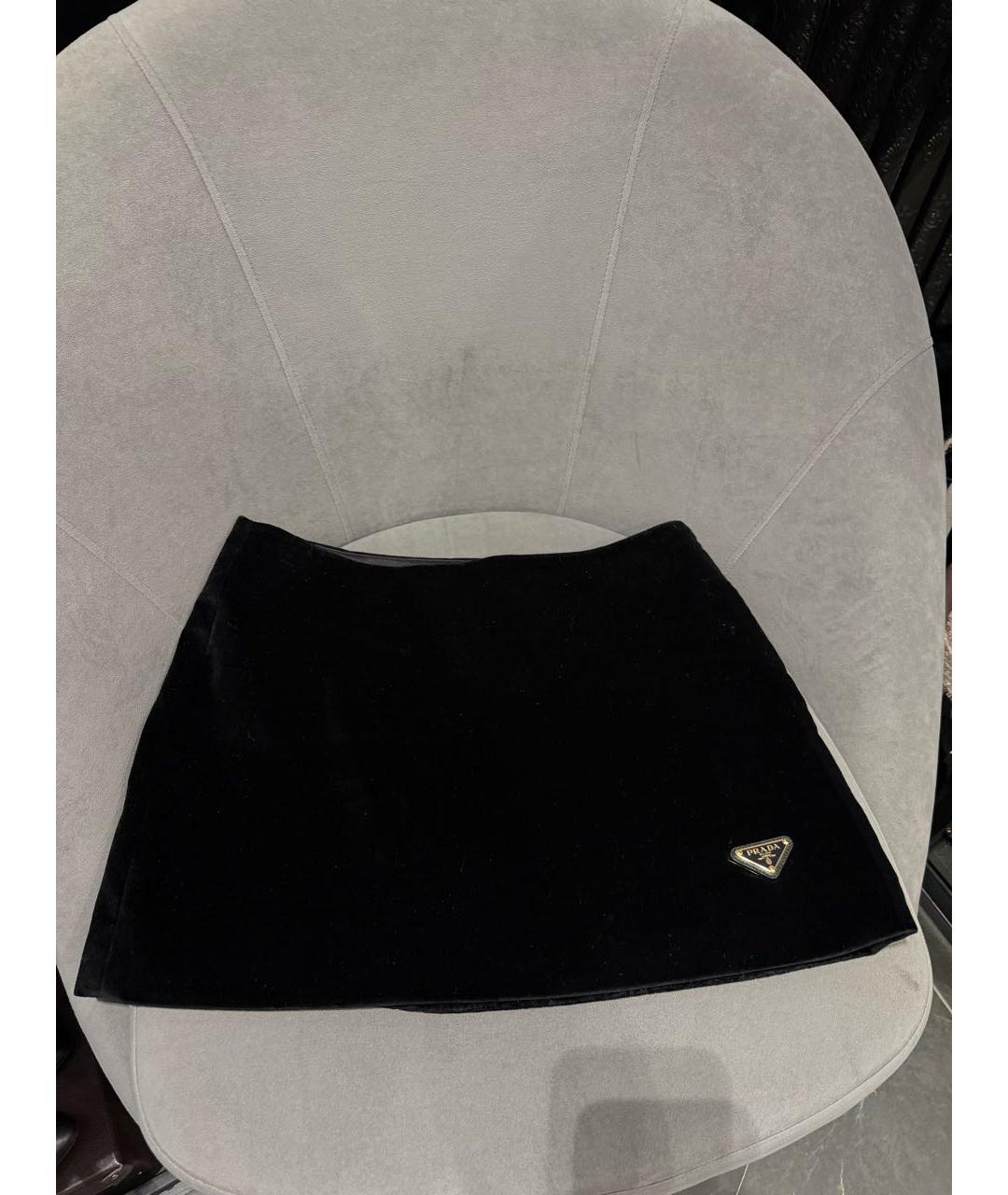 PRADA Черная бархатная юбка мини, фото 2