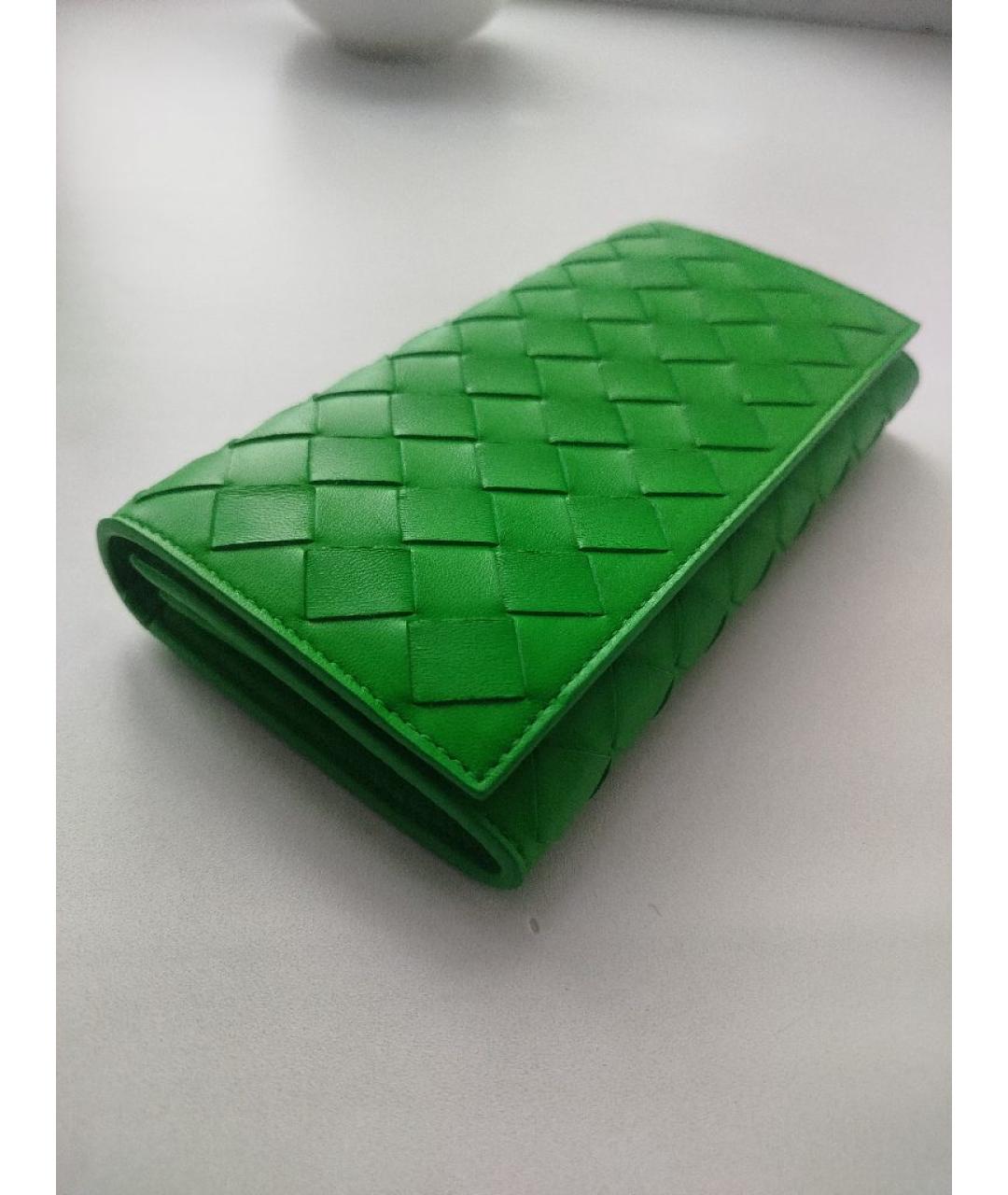 BOTTEGA VENETA Зеленый кожаный кошелек, фото 2