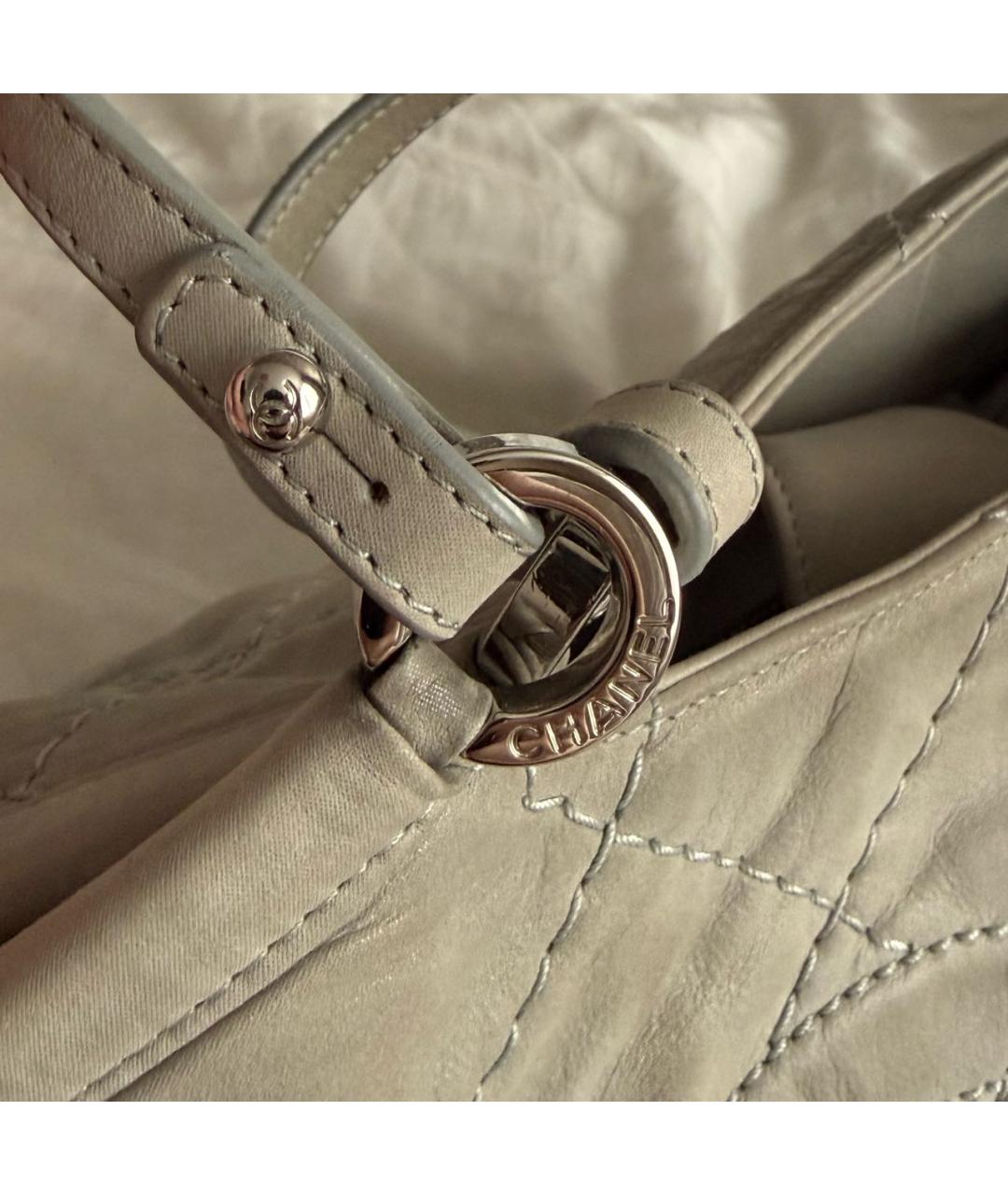 CHANEL Бежевая кожаная сумка тоут, фото 4